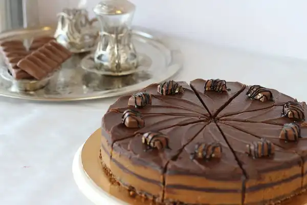5 lip smacking chocolate cake recipes not a crumb will be wasted 1657722029 8200