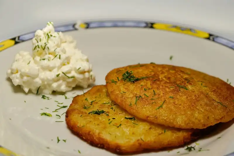 classic hanukkah recipe no 1 potato latkes 1670908993 3572